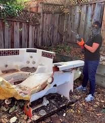 Best Estate Cleanout  in Cresco, IA